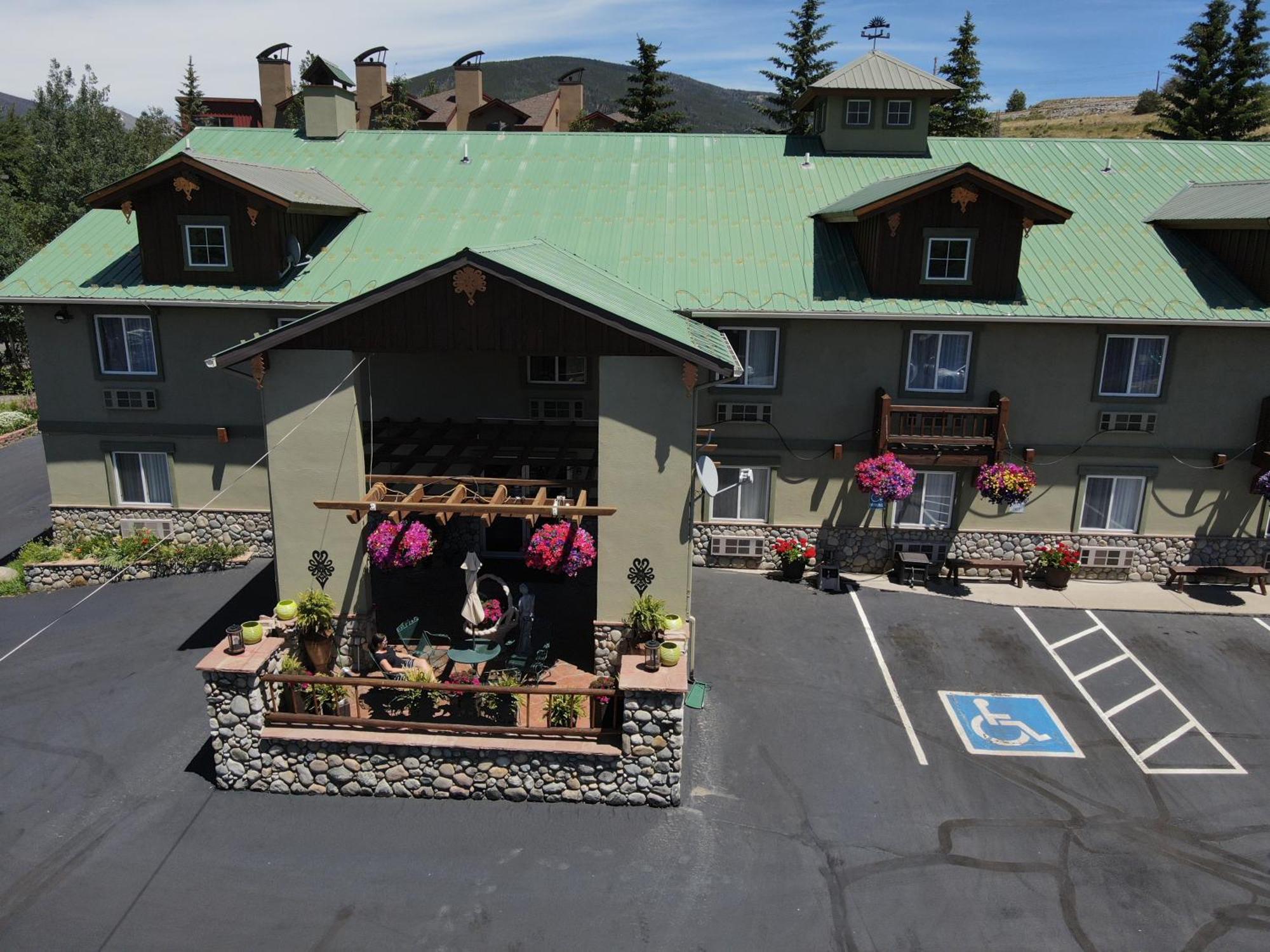 Dillon Inn Exteriör bild